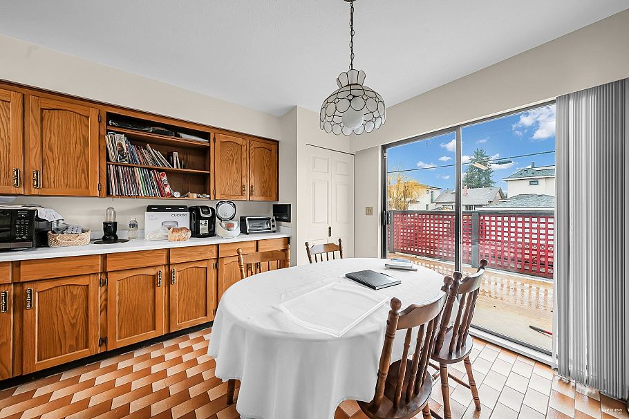 2843 W 22nd Avenue Vancouver, BC - 18