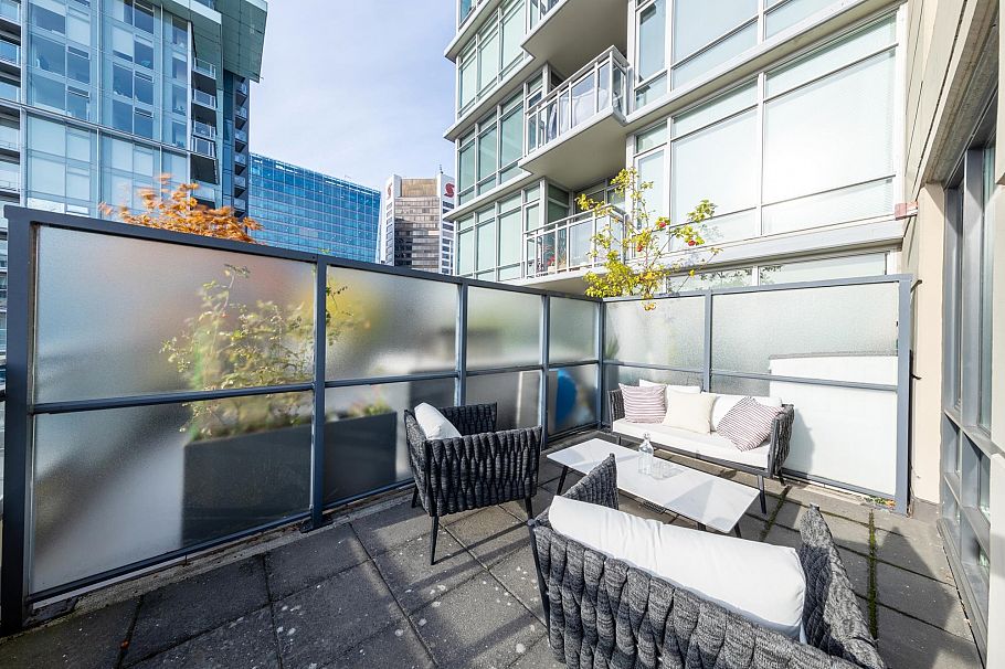 2601 788 Richards Street Vancouver, BC - 18