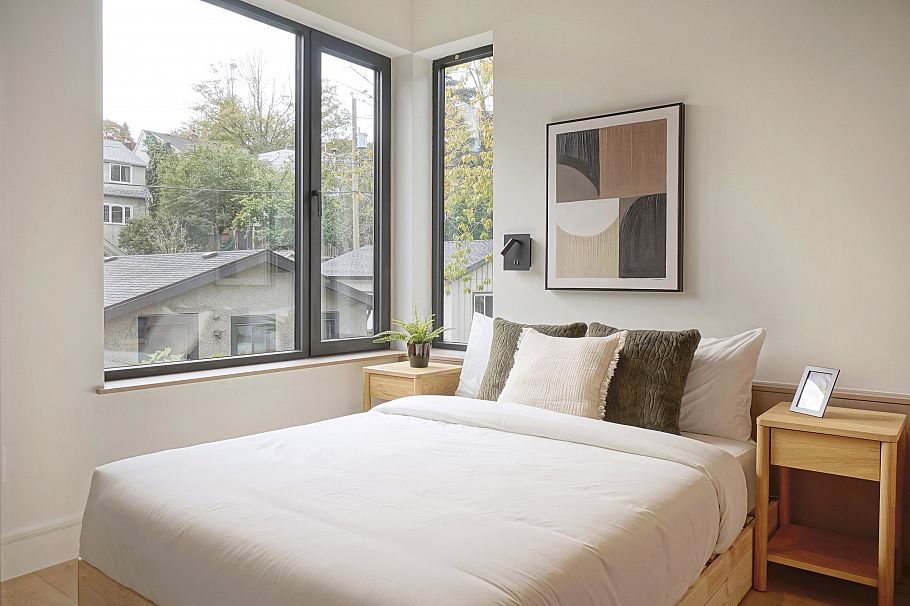 2 3460 W 14th Avenue Vancouver, BC - 18