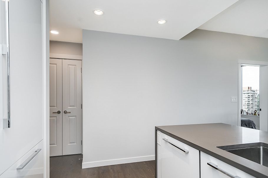 1705 3487 Binning Road Vancouver, BC - 11