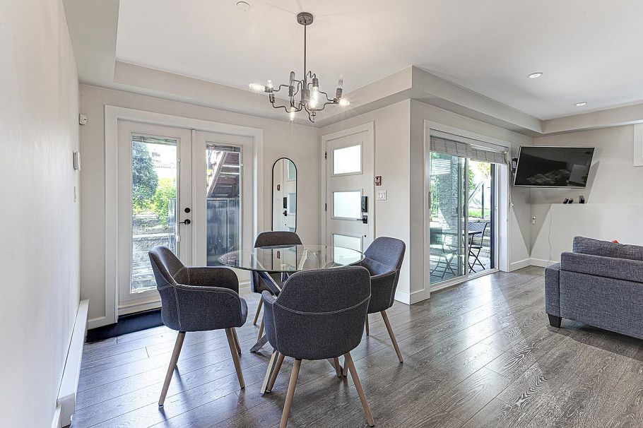 2488 E 34th Avenue Vancouver, BC - 11