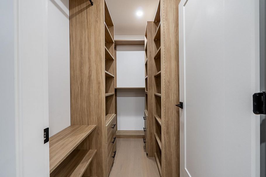 1 2282 E 8th Avenue Vancouver, BC - 12