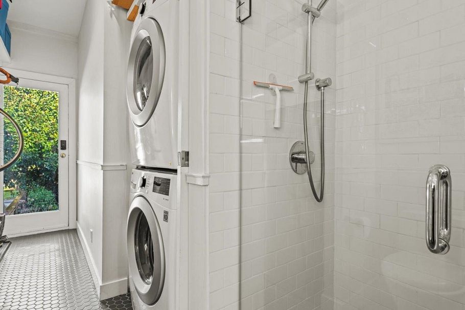 143 W 13th Avenue Vancouver, BC - 22