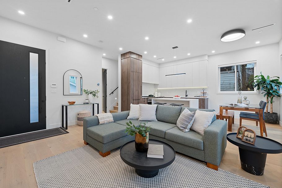 919 E 10th Avenue Vancouver, BC - 1