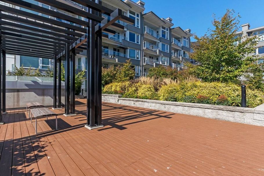 229 255 W 1st Street North Vancouver, BC - 30