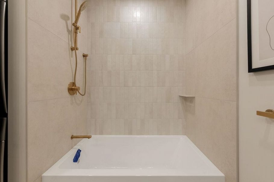 2540 Grant Street Vancouver, BC - 28