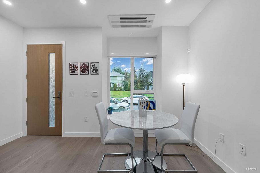 659 W 30th Avenue Vancouver, BC - 7