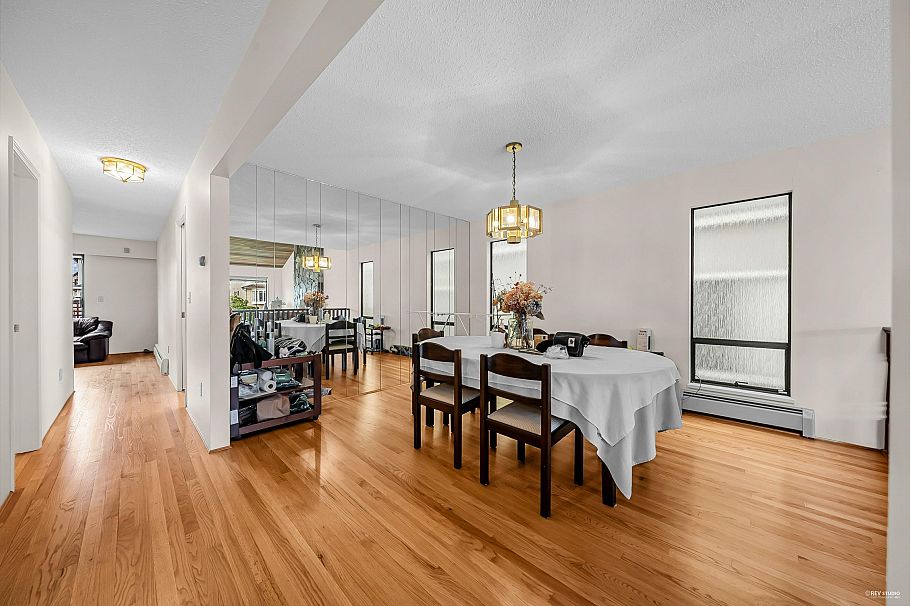 2843 W 22nd Avenue Vancouver, BC - 6