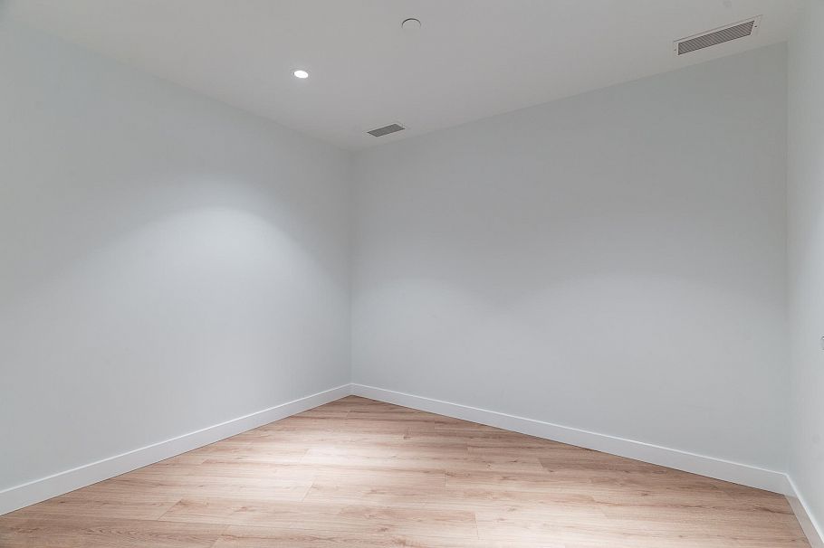 401 1500 Fern Street North Vancouver, BC - 22