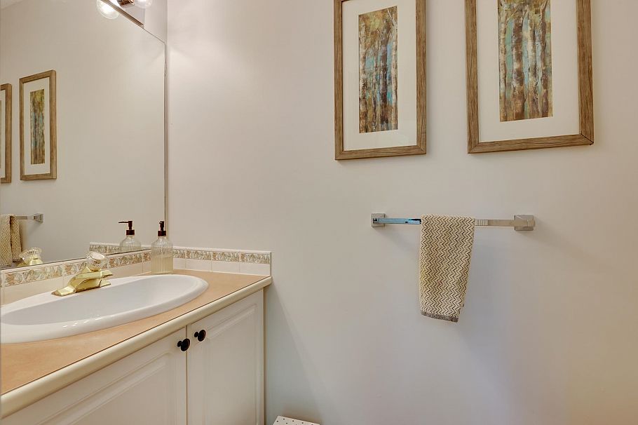 1400 Riverside Drive North Vancouver, BC - 13