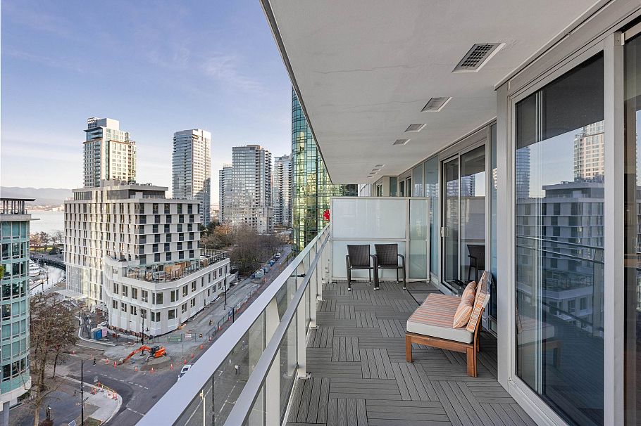 901 1409 W Pender Street Vancouver, BC - 35