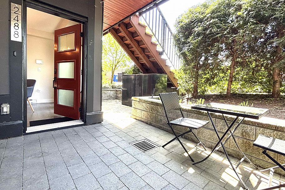 2488 E 34th Avenue Vancouver, BC - 32