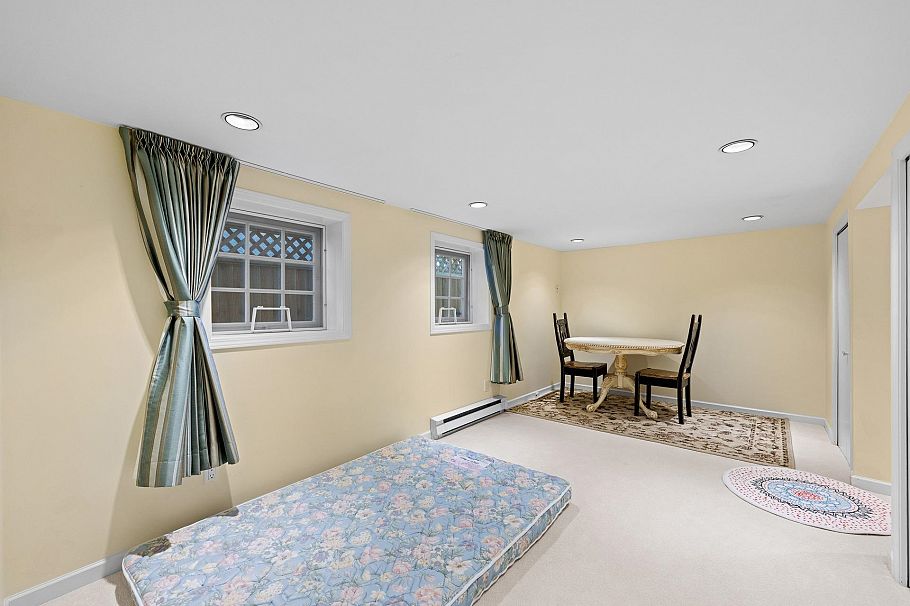 4069 W 14th Avenue Vancouver, BC - 27