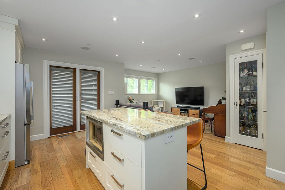 4241 Balkan Street Vancouver, BC - 7