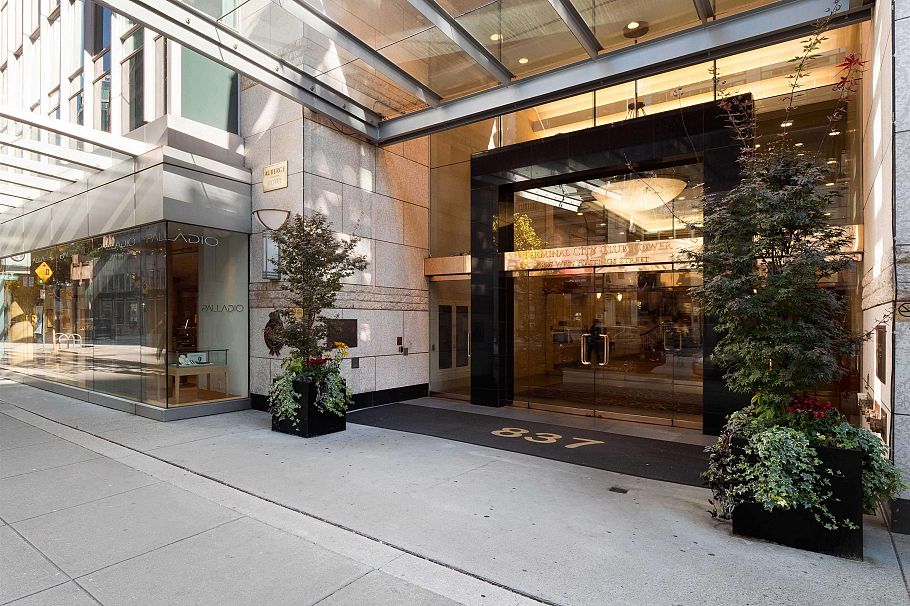 2103 837 W Hastings Street Vancouver, BC - 2