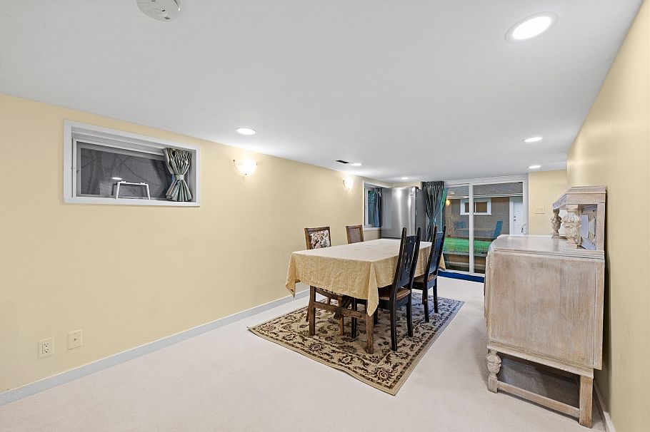 4069 W 14th Avenue Vancouver, BC - 29