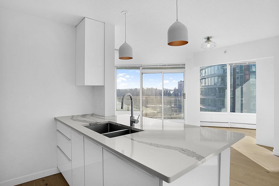 802 58 Keefer Place Vancouver, BC - 7