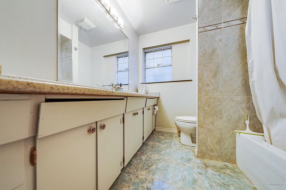 851 E 50th Avenue Vancouver, BC - 17