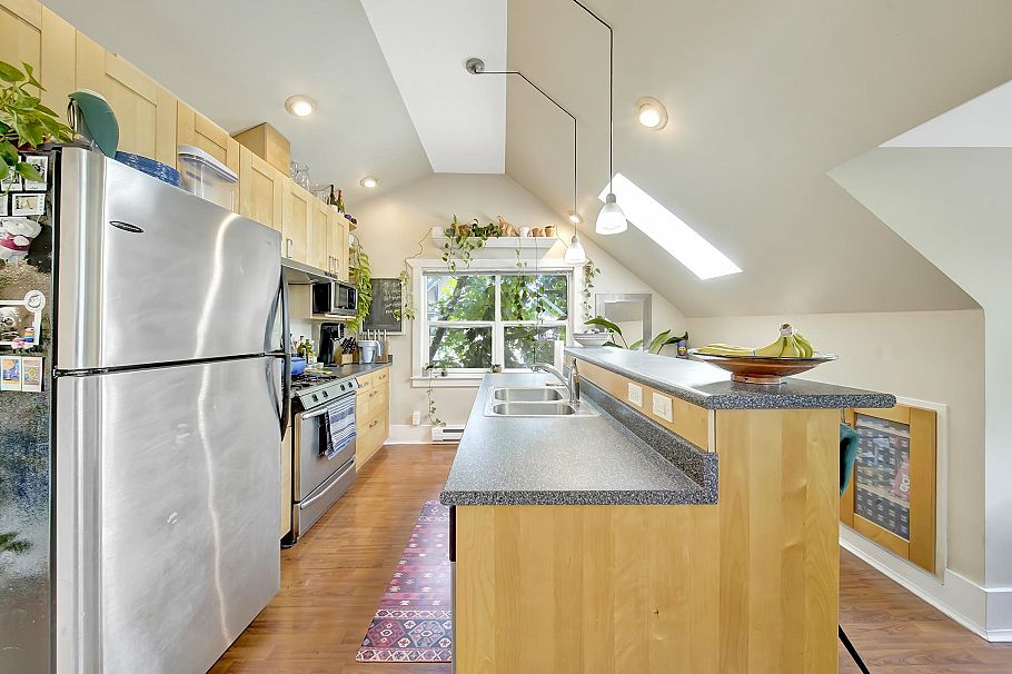 2770 W 5th Avenue Vancouver, BC - 14