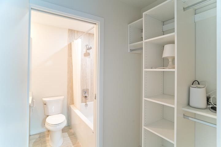 302 2033 W 10th Avenue Vancouver, BC - 12