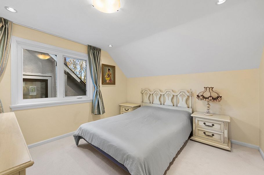 4069 W 14th Avenue Vancouver, BC - 22