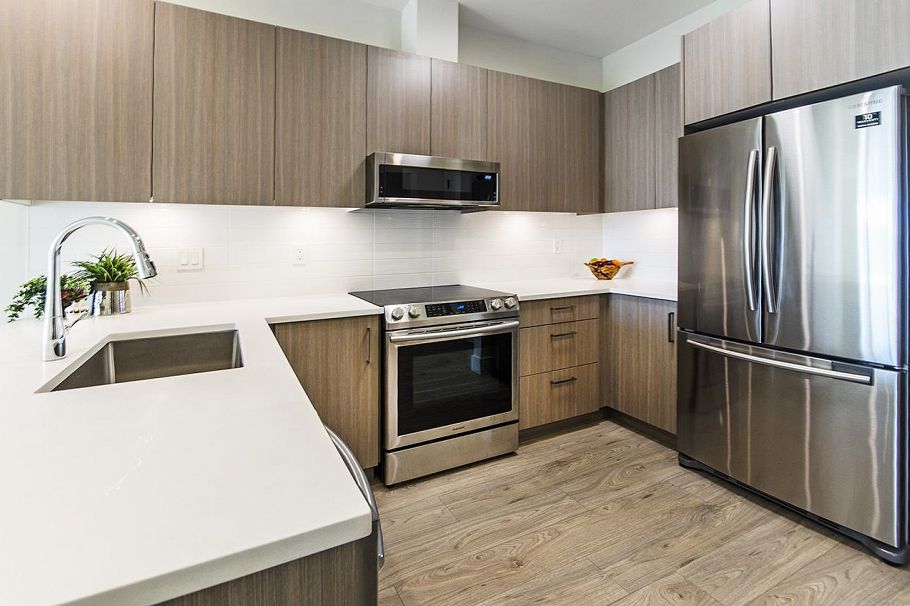 411 1633 Tatlow Avenue North Vancouver, BC - 8