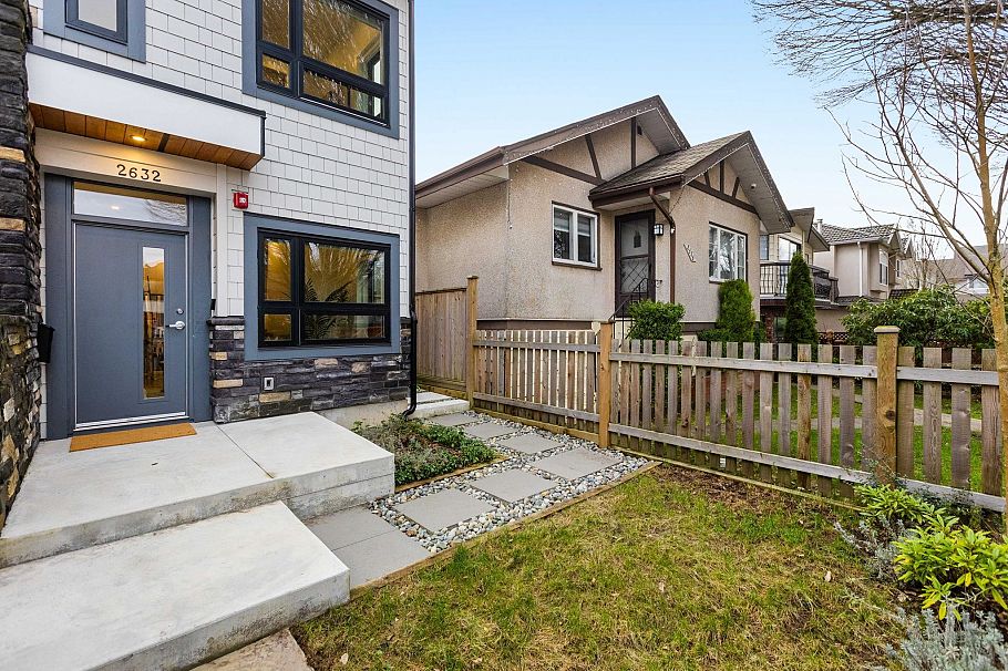 2632 Ward Street Vancouver, BC - 38