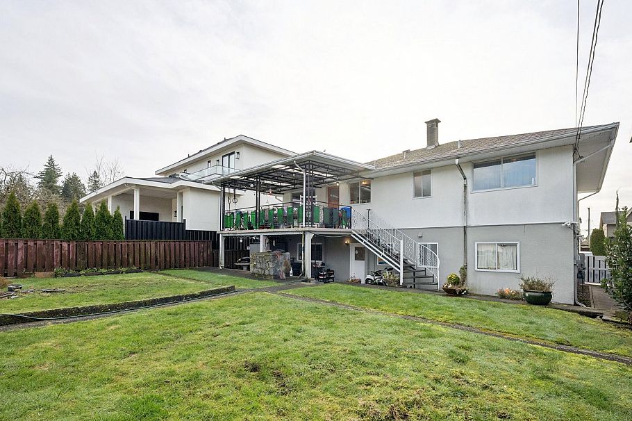 328 E 18th Street North Vancouver, BC - 21
