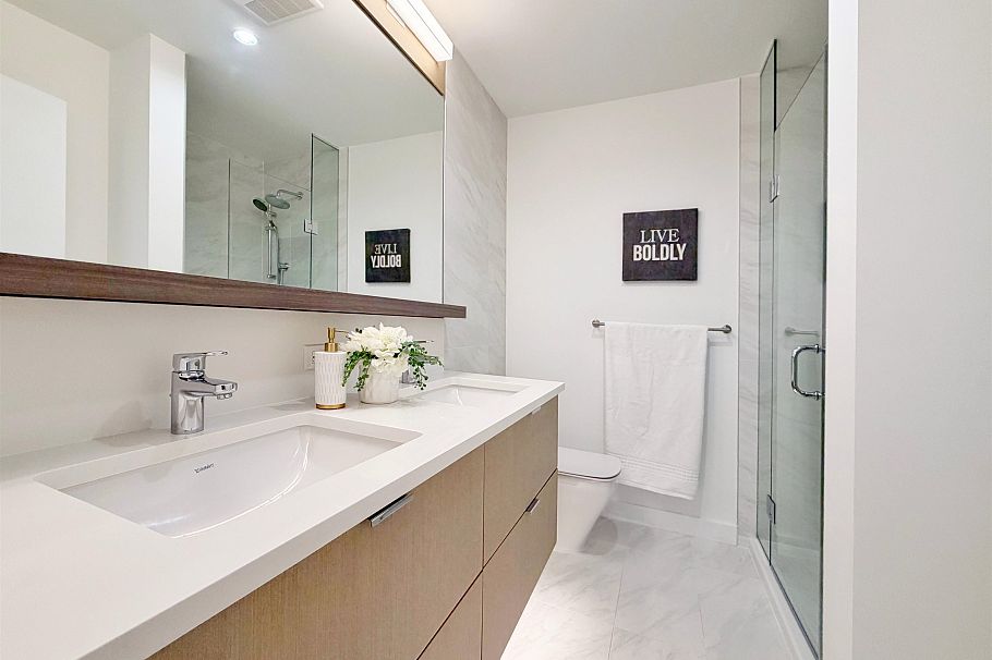 11 368 W 64th Avenue Vancouver, BC - 22