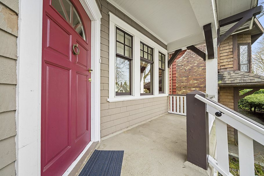 1928 W 13th Avenue Vancouver, BC - 4