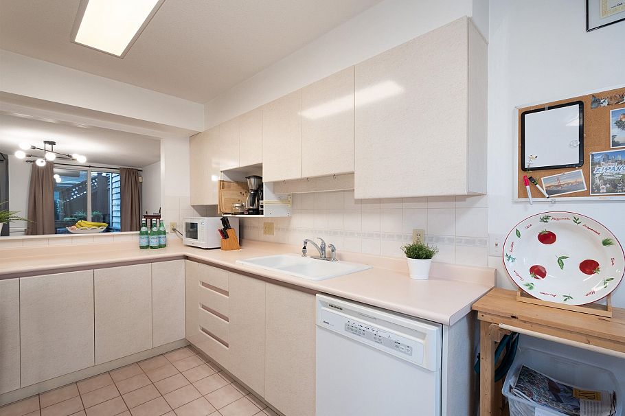 10 815 Tobruck Avenue North Vancouver, BC - 15