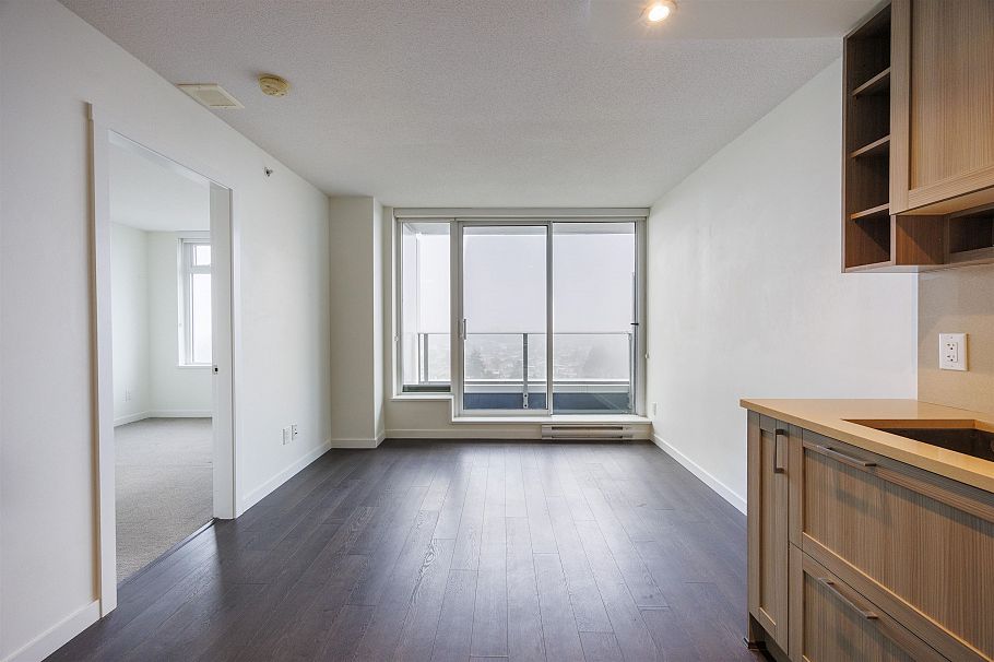 1810 5665 Boundary Road Vancouver, BC - 1