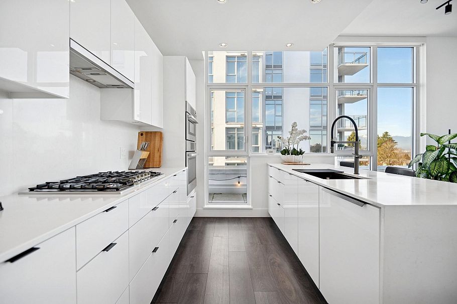 PH1 2455 Kingsway Vancouver, BC - 9