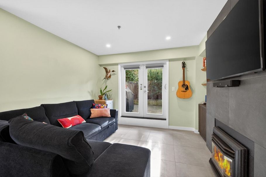 104 828 W 14th Avenue Vancouver, BC - 9