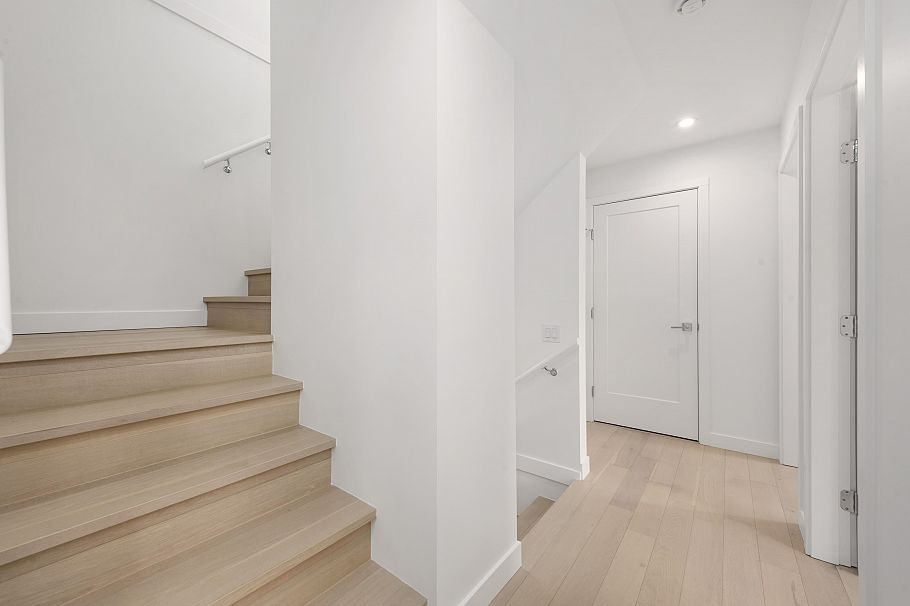 807 W 33rd Avenue Vancouver, BC - 22