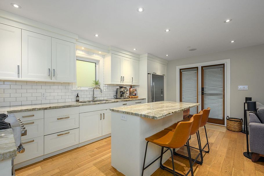 4241 Balkan Street Vancouver, BC - 4