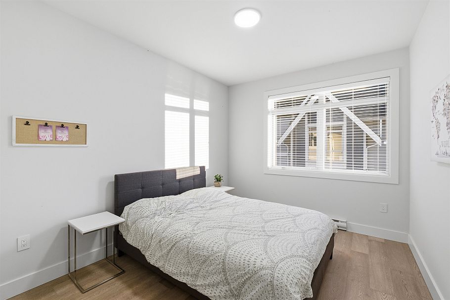 2 115 W Queens Road North Vancouver, BC - 20