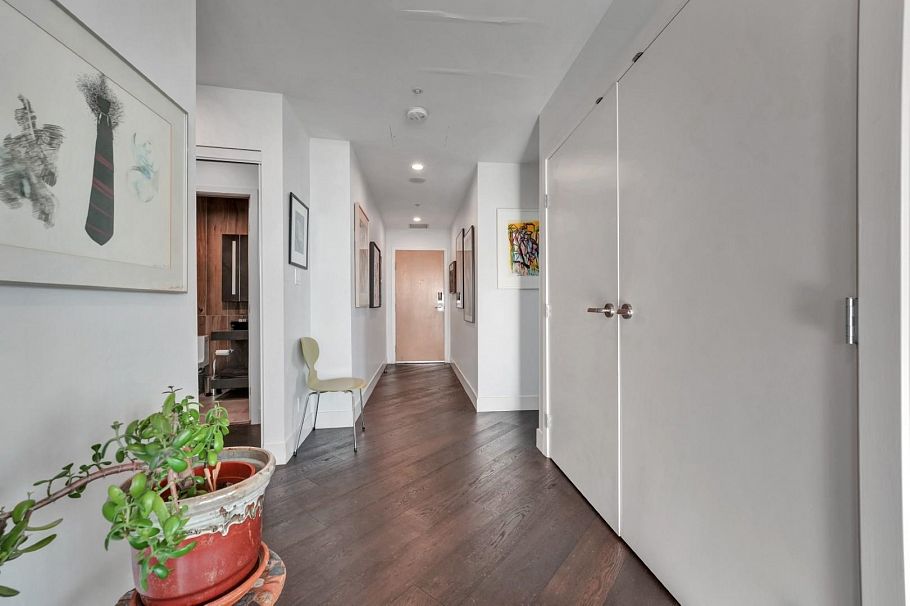 2106 989 Nelson Street Vancouver, BC - 5