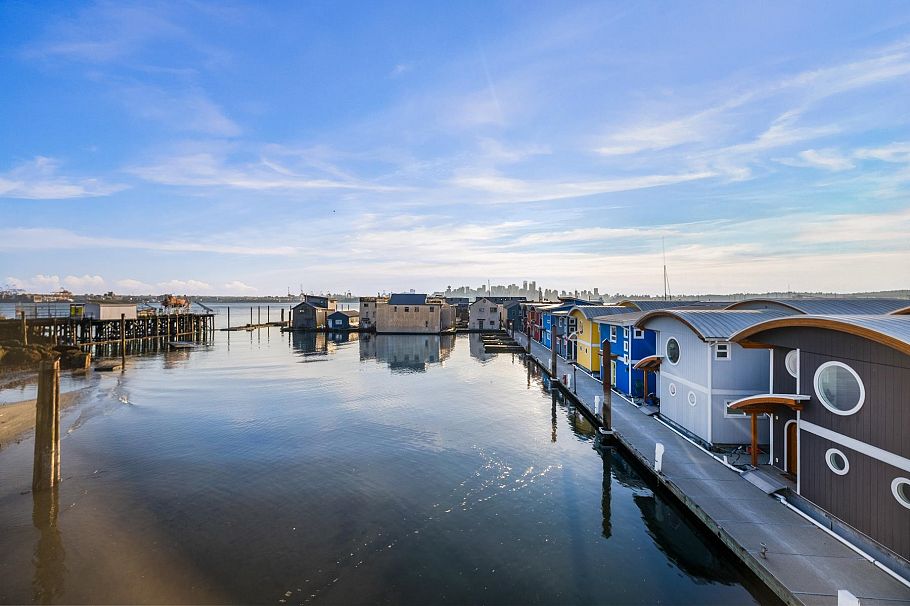 JNW04 415 Esplanade W North Vancouver, BC - 39