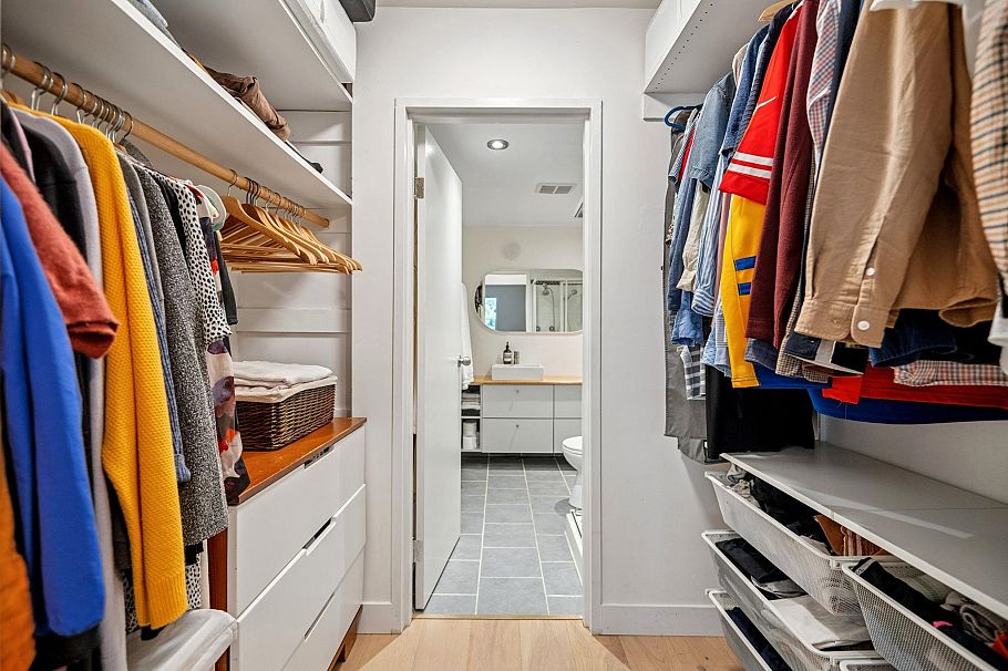 209 1420 E 8 Avenue Vancouver, BC - 18