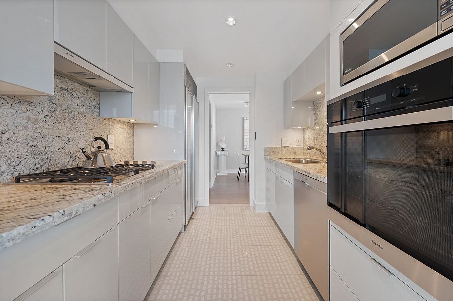 2102 590 Nicola Street Vancouver, BC - 13