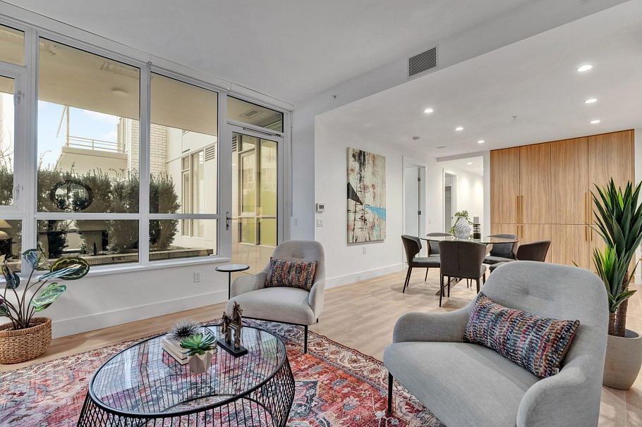 105 2325 Emery Court North Vancouver, BC - 3