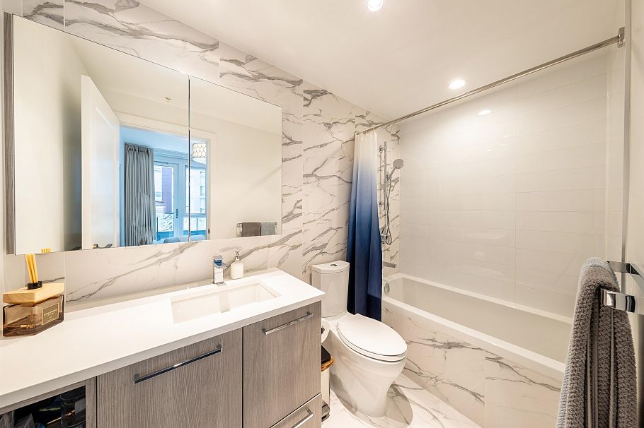 709 8160 Mcmyn Way Richmond, BC - 19