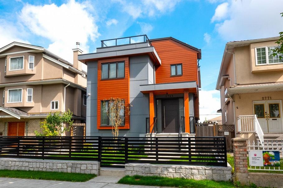 2765 E 27th Avenue Vancouver, BC - 2