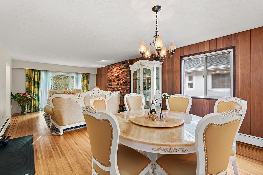 4651 W 16th Avenue Vancouver, BC - 6