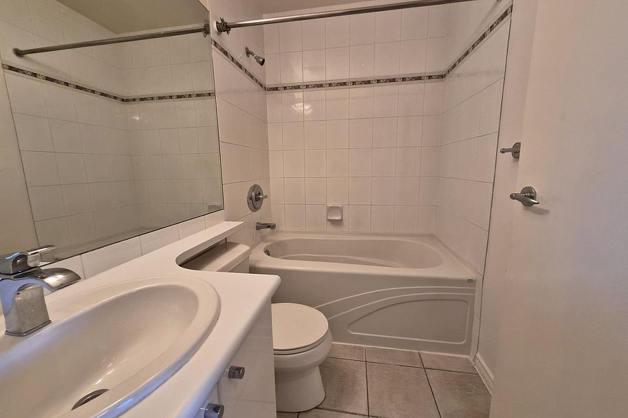 806 1239 W Georgia Street Vancouver, BC - 22