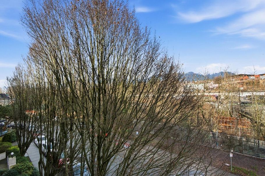 404 1688 E 8th Avenue Vancouver, BC - 27