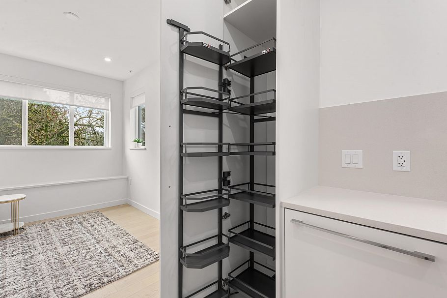 807 W 33rd Avenue Vancouver, BC - 17