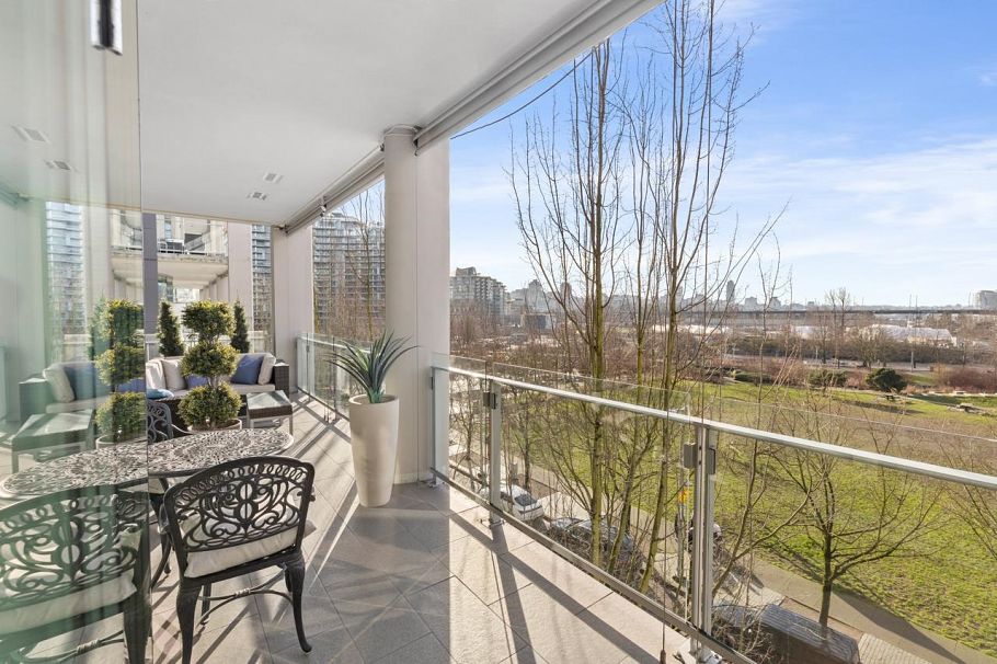 406 1616 Columbia Street Vancouver, BC - 22