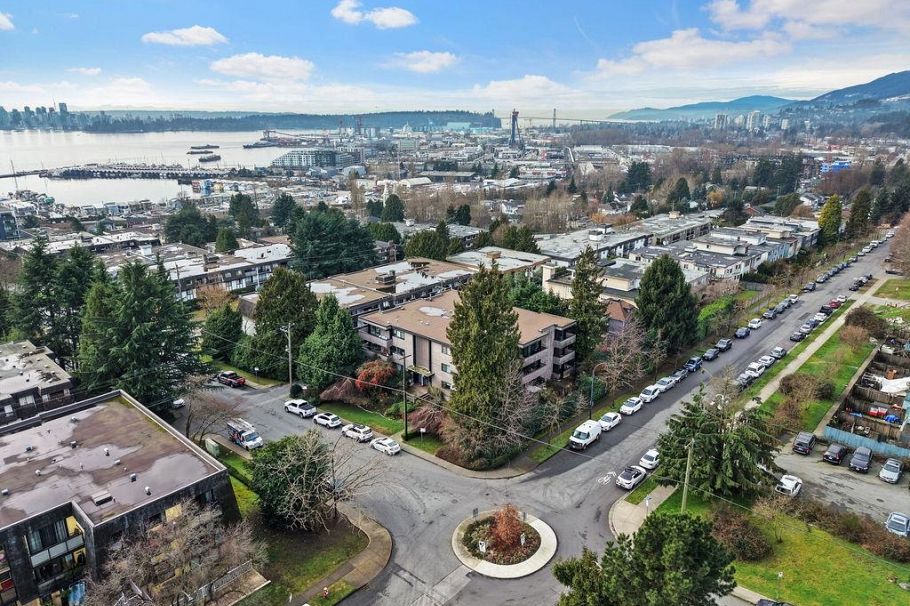 201 341 Mahon Avenue North Vancouver, BC - 28